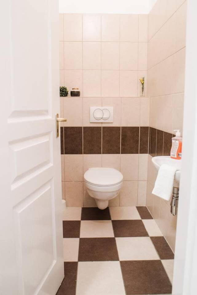 Very Central Spacious Ac Apartment 부다페스트 외부 사진