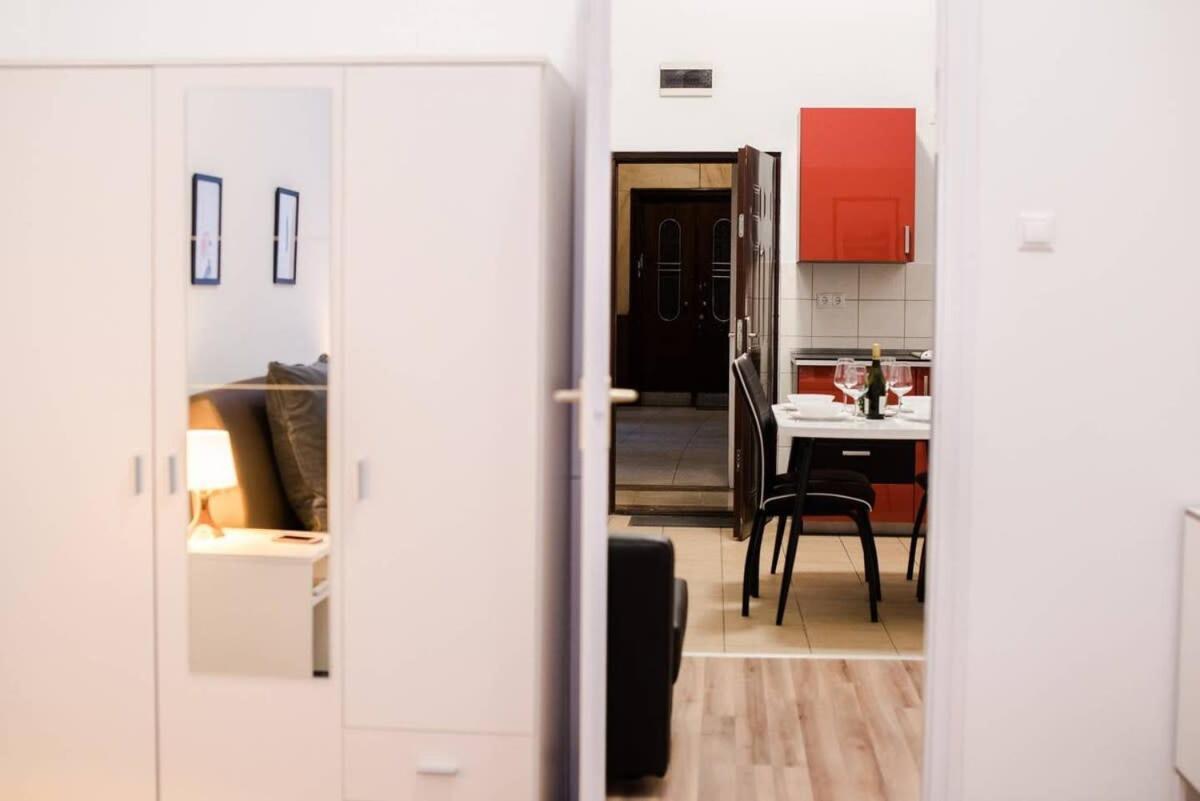 Very Central Spacious Ac Apartment 부다페스트 외부 사진